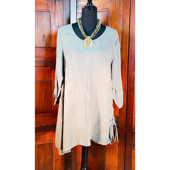 Et’ Lois Women’s Asymmetrical Drawstring Tunic - Picture 1 of 7